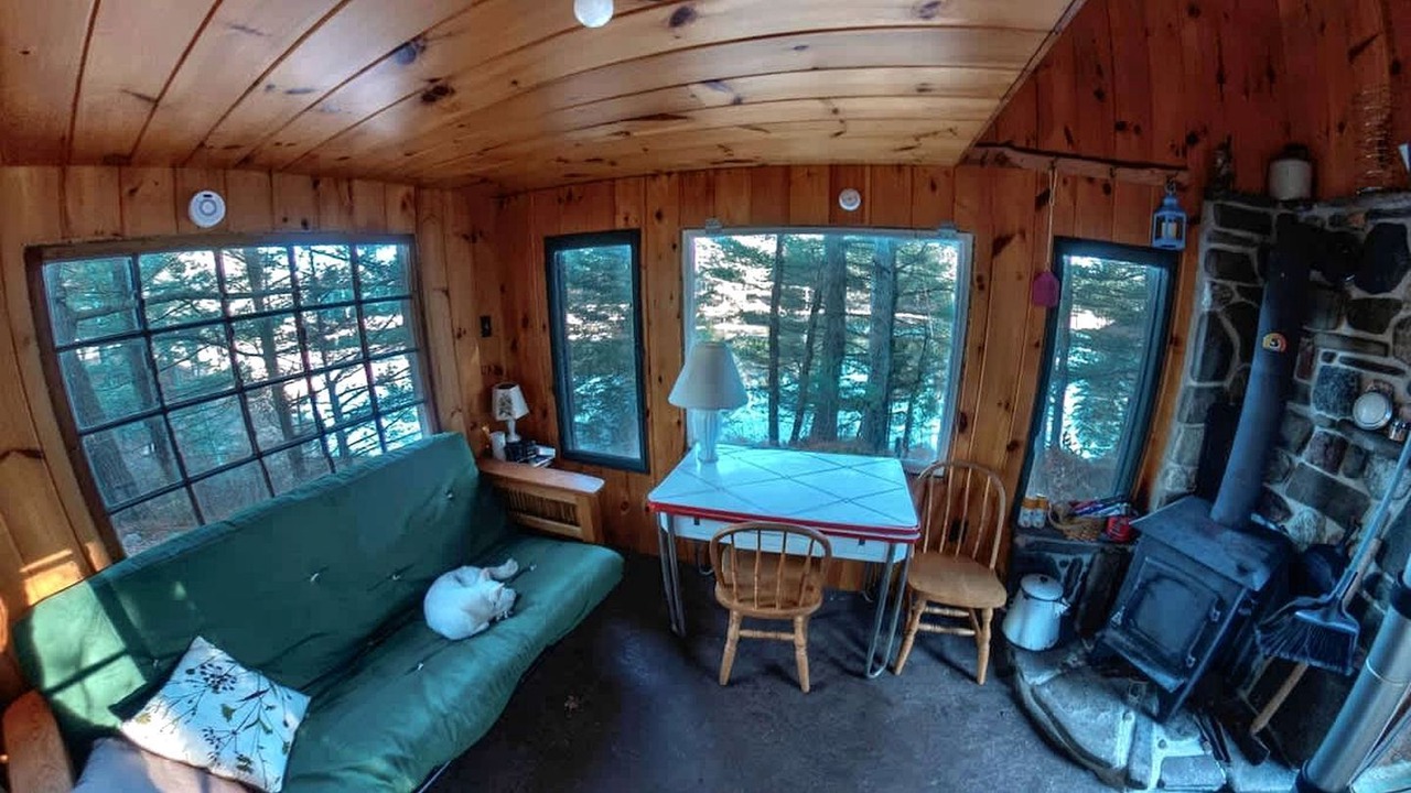 Photo of Livingroom in Glenfield