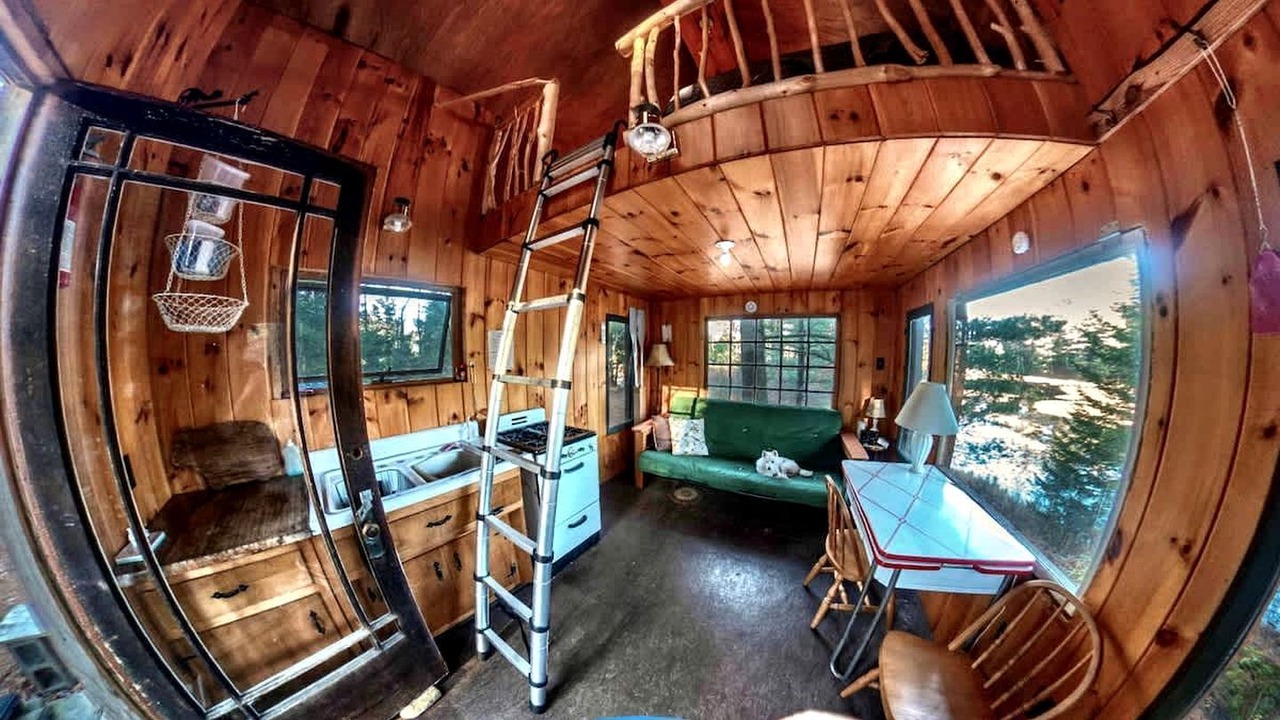 Photo of Livingroom in Glenfield