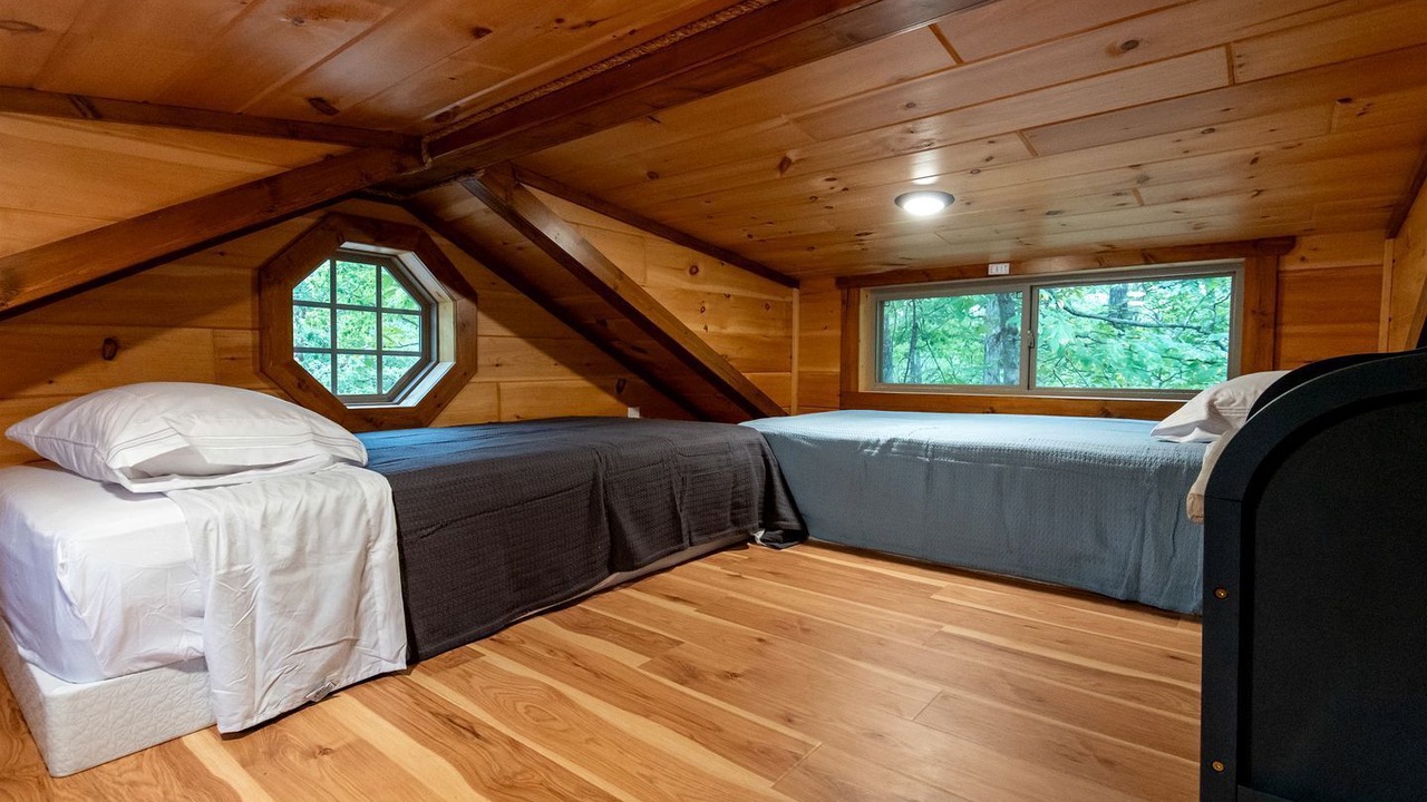 Photo of Bedroom in Marshall