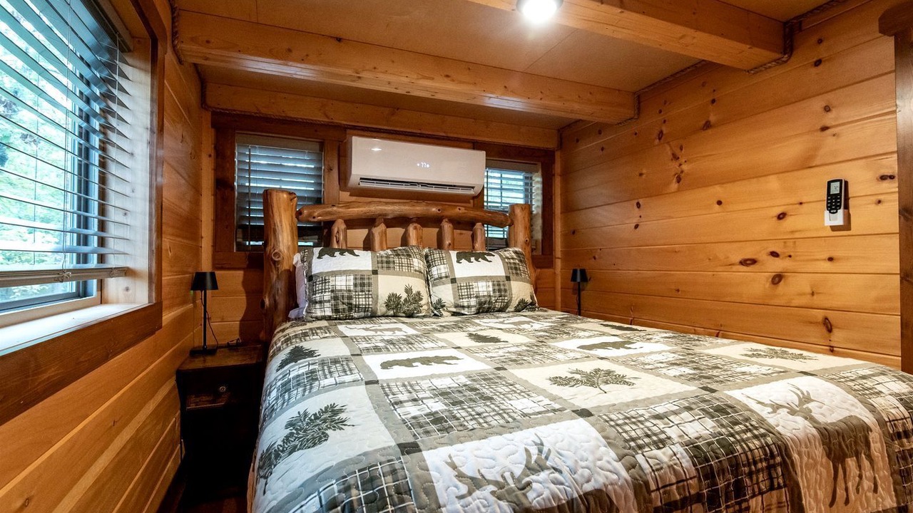 Photo of Bedroom in Marshall