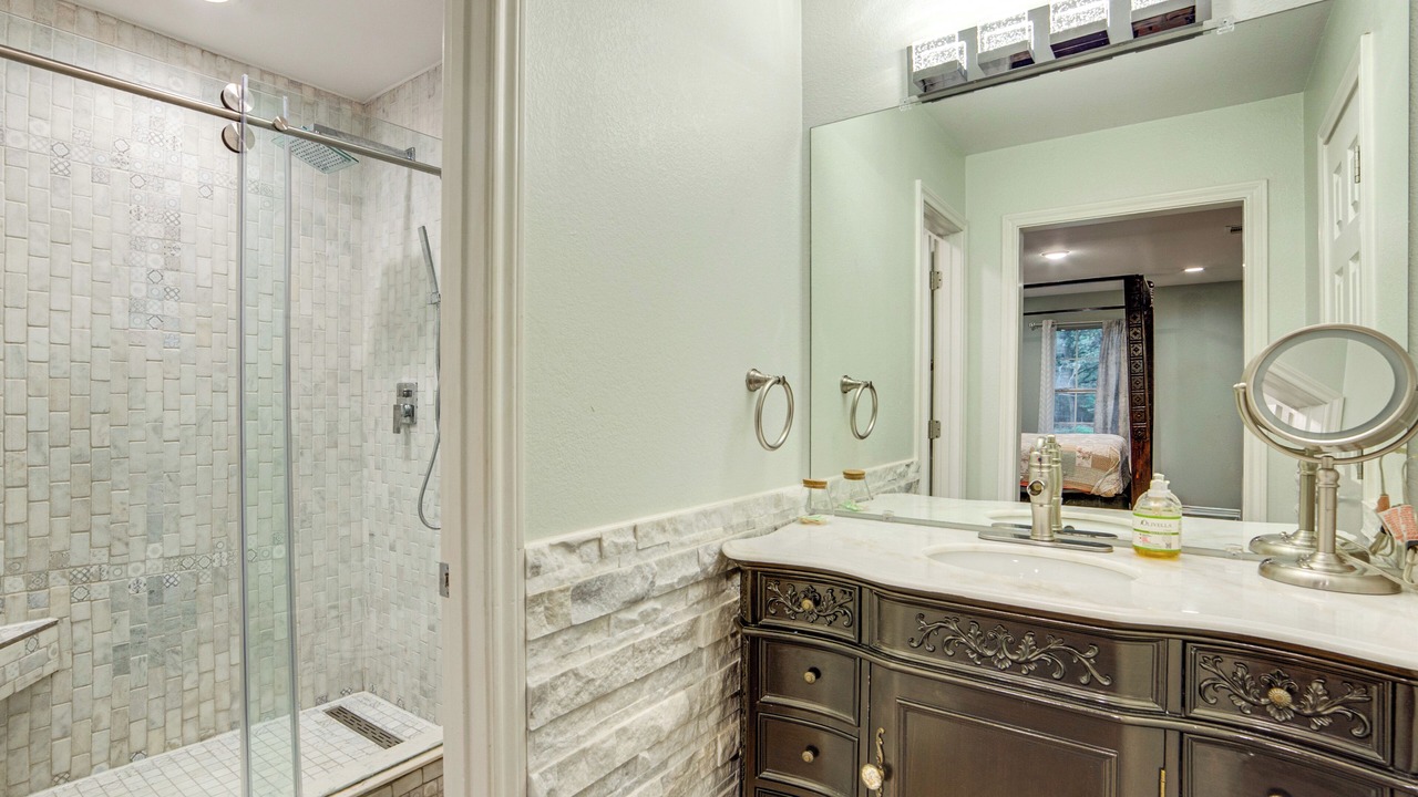 Photo of Bathroom in Athens
