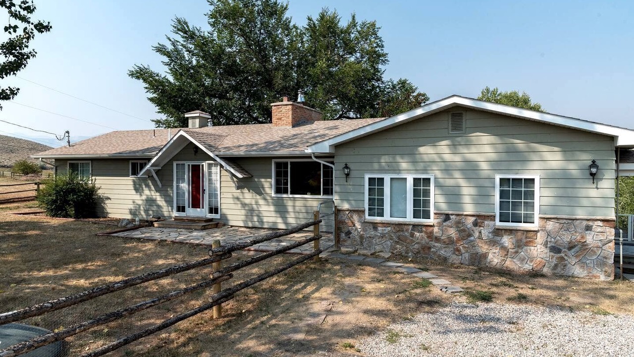 Photo of Outdoor in Lander