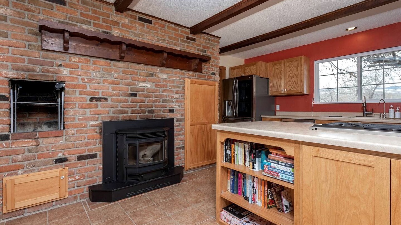 Photo of Kitchen in Lander