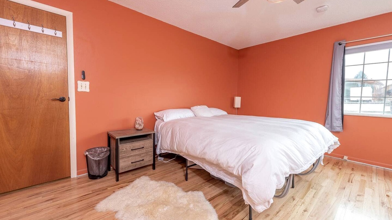 Photo of Bedroom in Lander