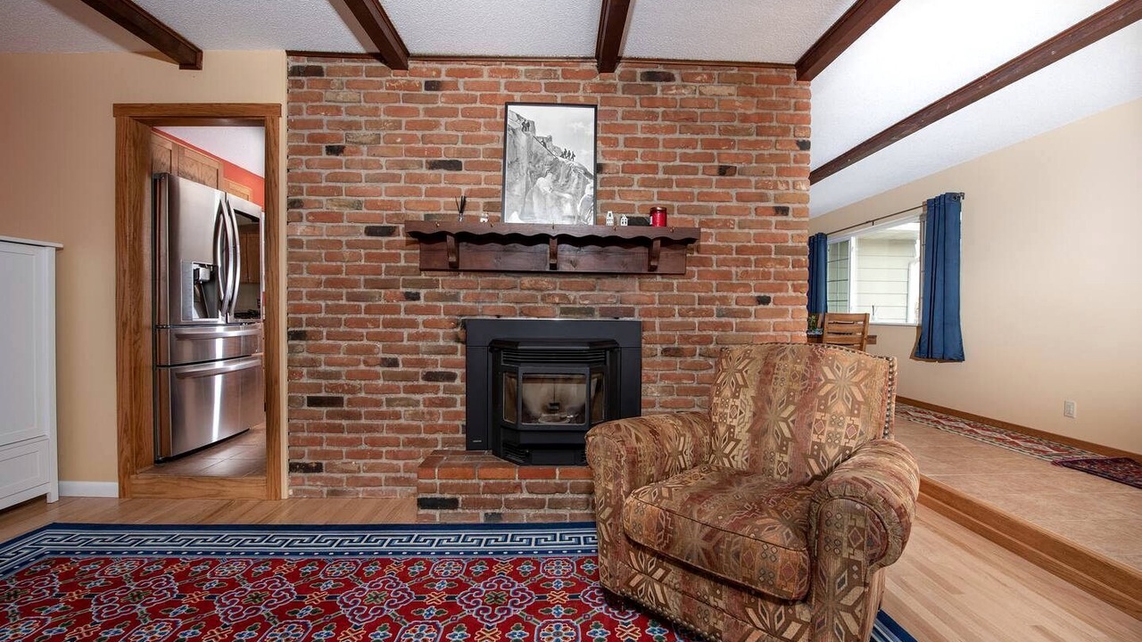 Photo of Livingroom in Lander