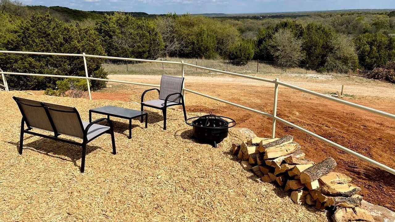 Photo of Outdoor in Jacksboro