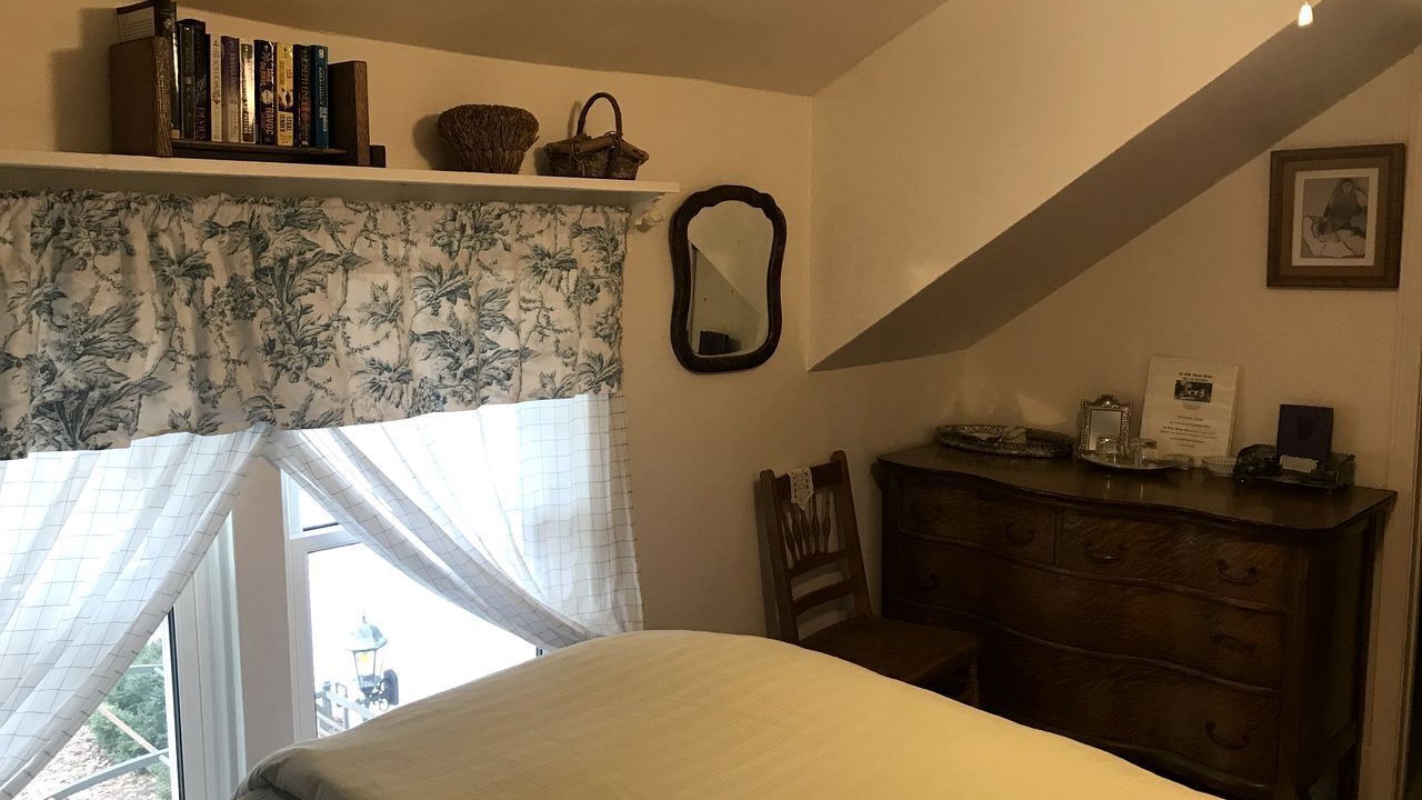 Photo of Bedroom in Elkhorn