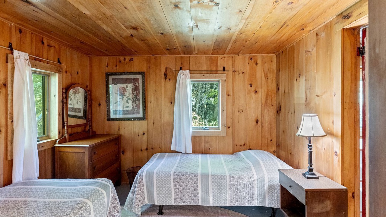 Photo of Bedroom in Lyme