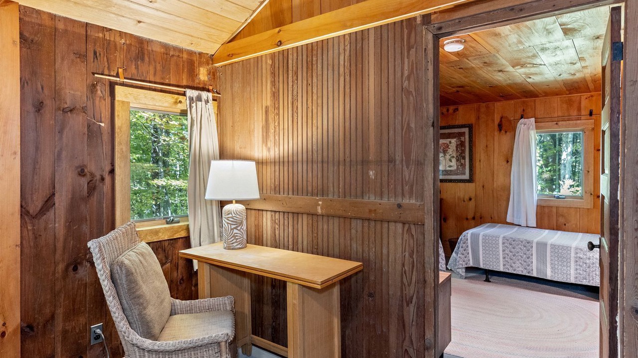 Photo of Bedroom in Lyme