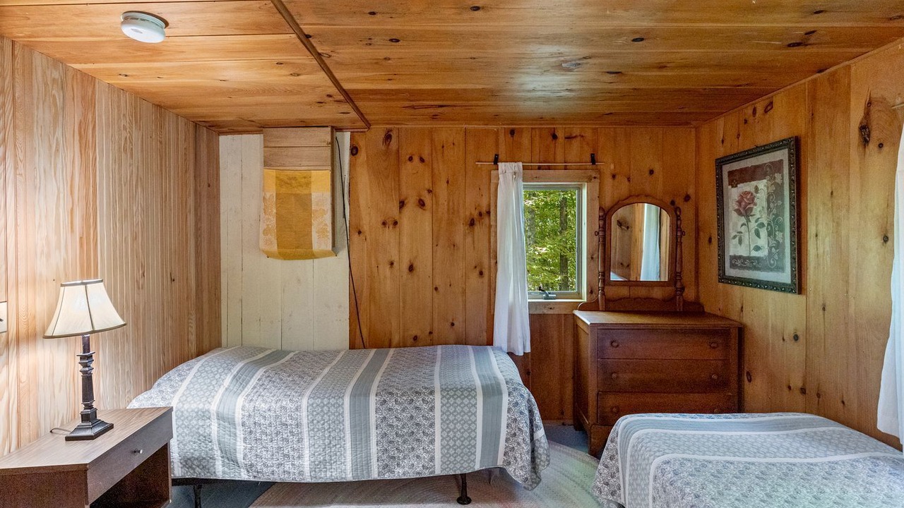 Photo of Bedroom in Lyme