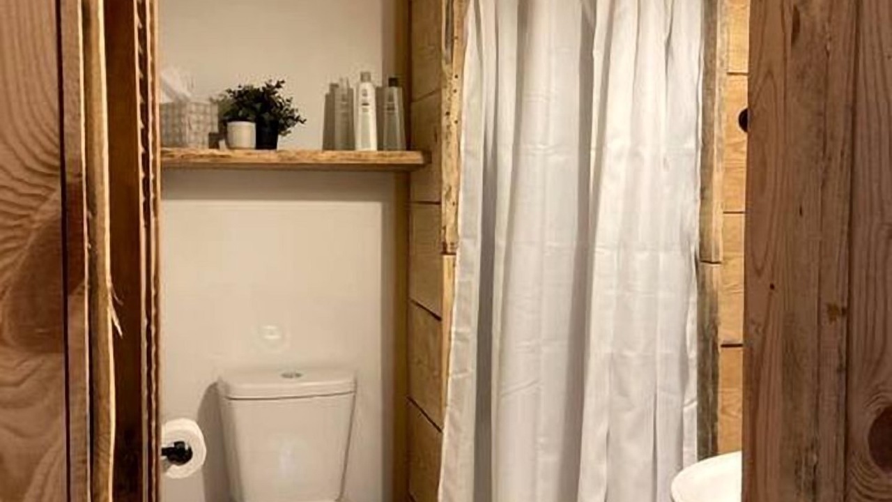 Photo of Bathroom in Boles