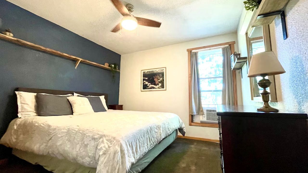 Photo of Bedroom in Boles