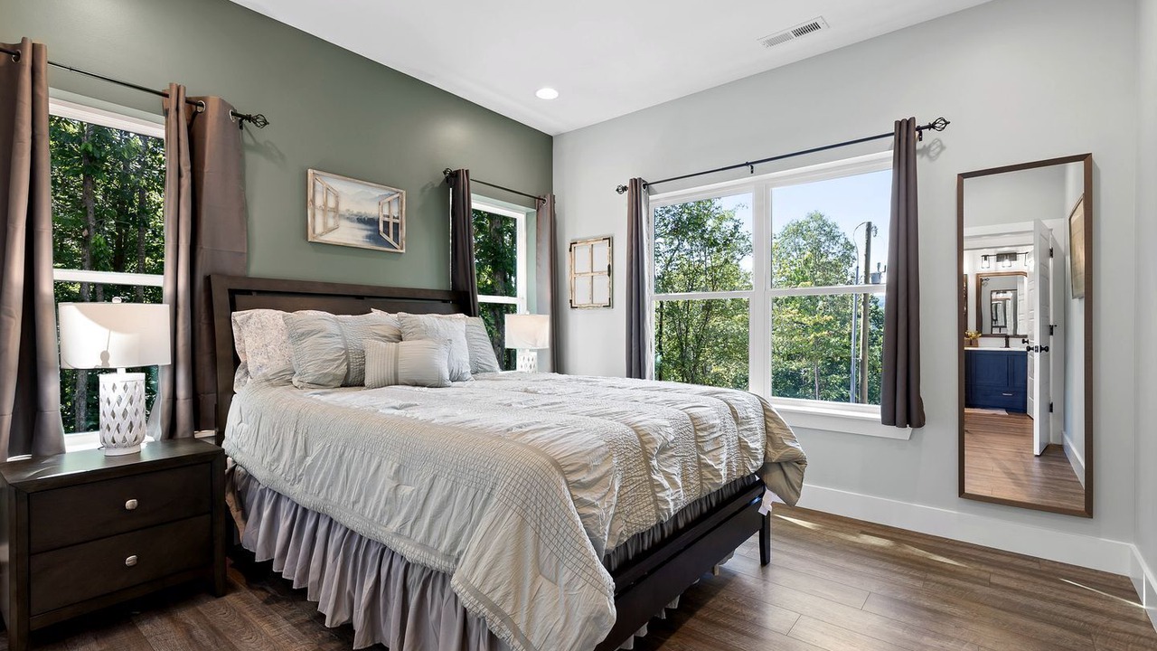 Photo of Bedroom in Rossville