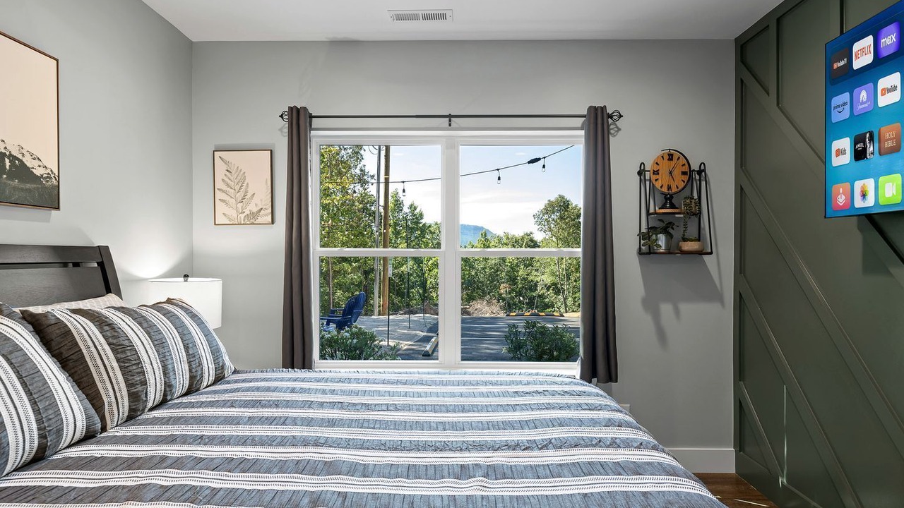 Photo of Bedroom in Rossville