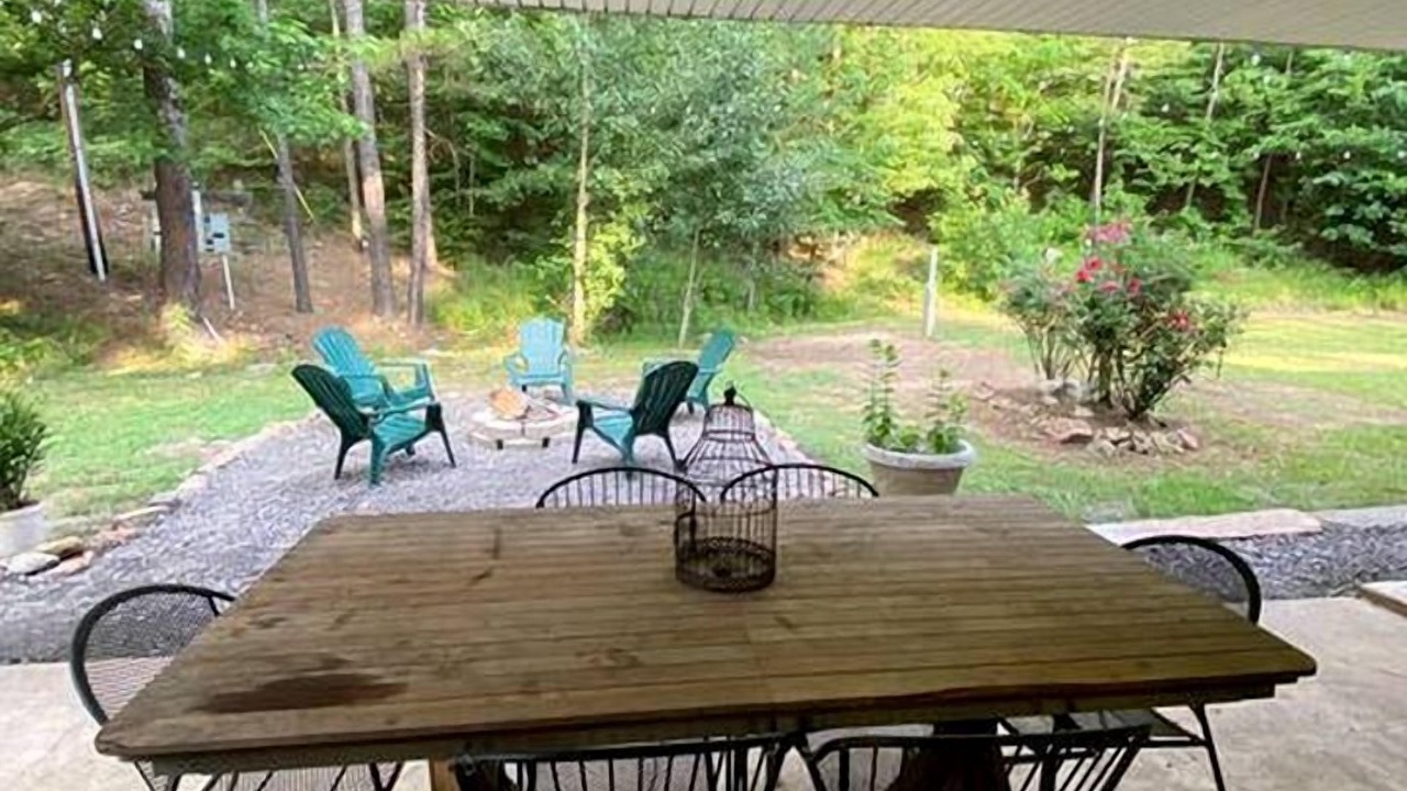 Photo of Outdoor in Boles