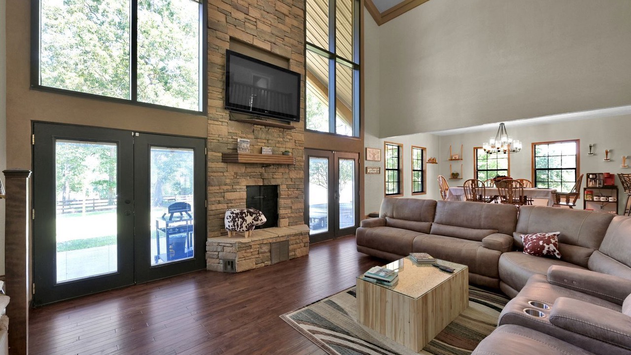 Photo of Livingroom in Coldspring