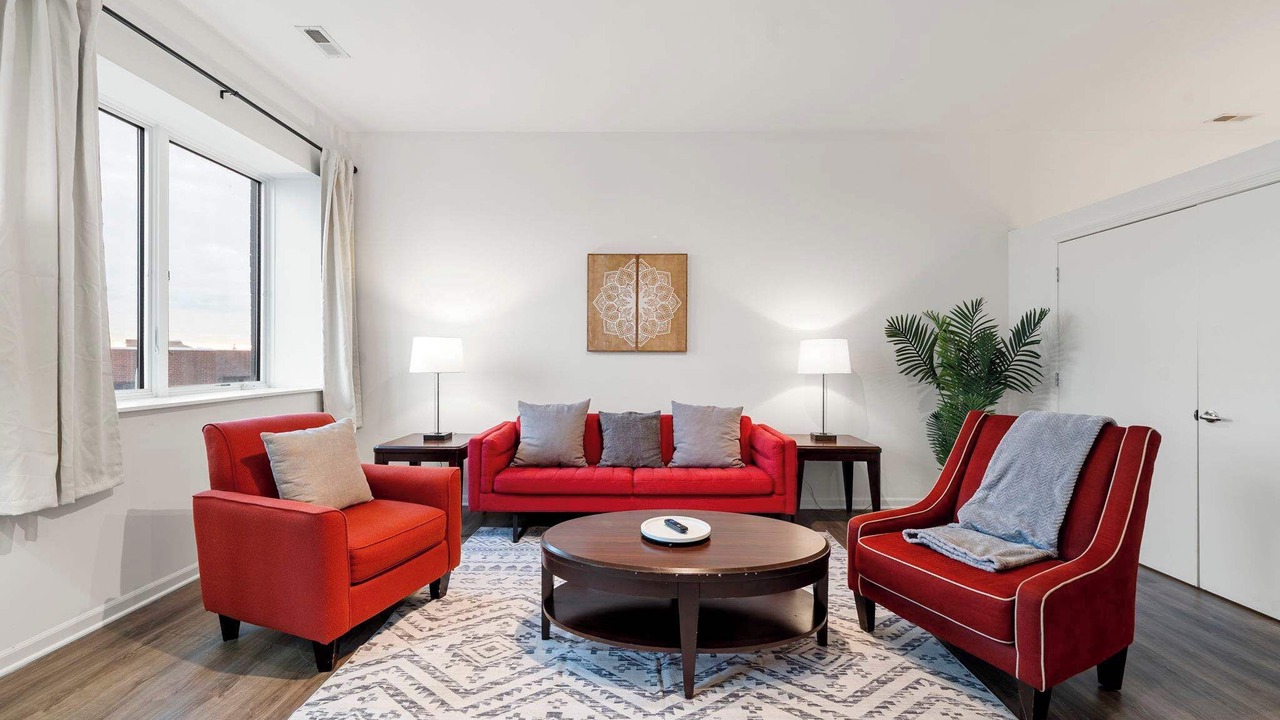 Photo of Livingroom in Near South Side