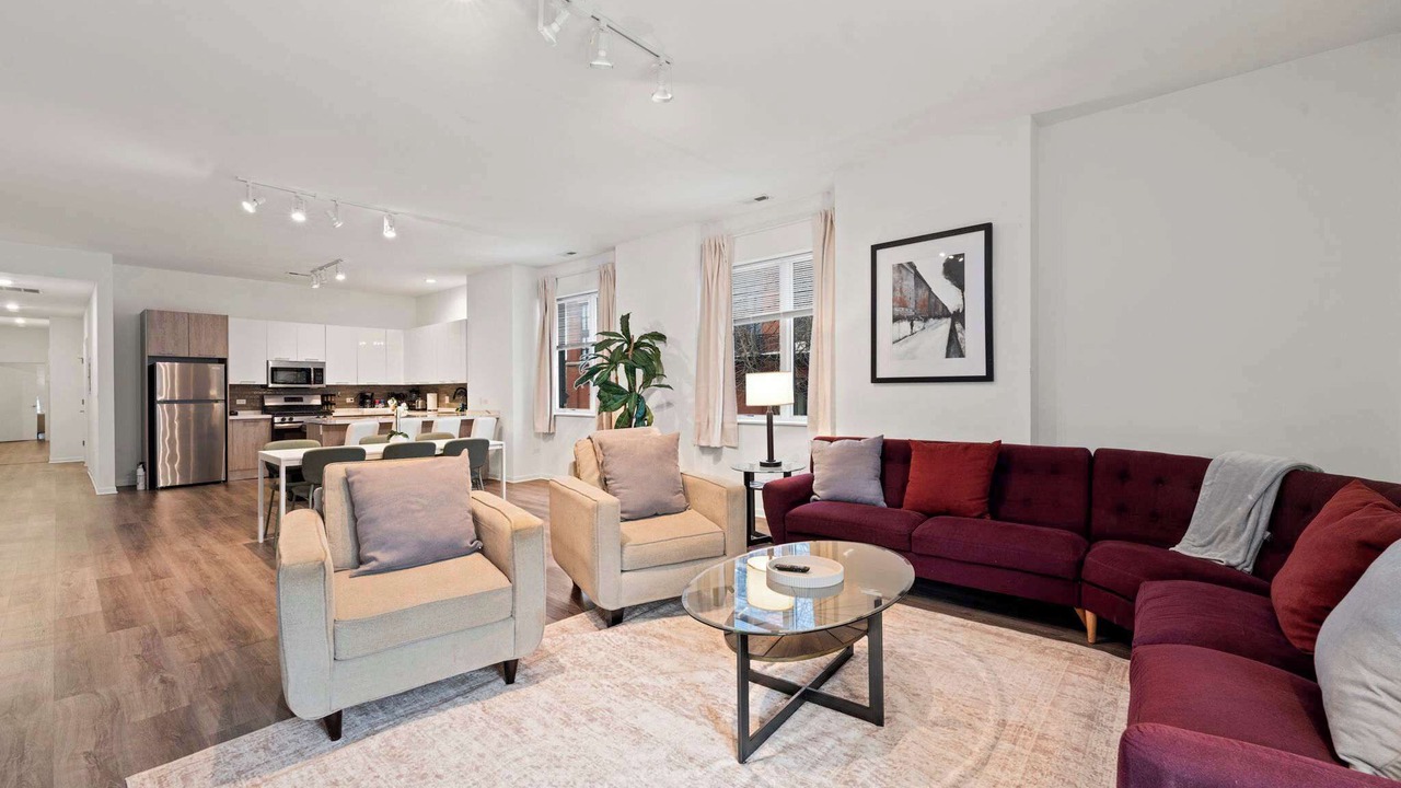 Photo of Livingroom in Near South Side