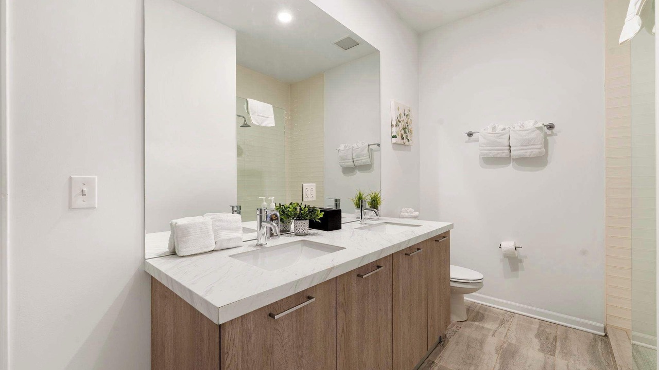 Photo of Bathroom in Near South Side