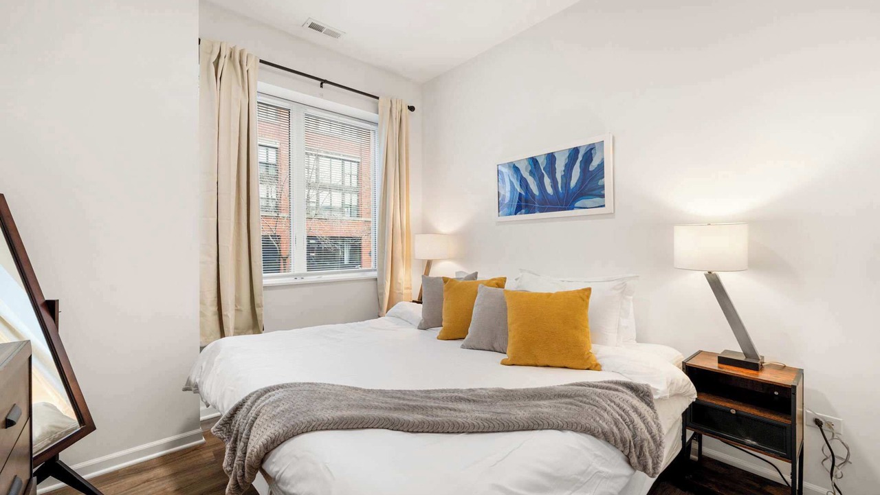 Photo of Bedroom in Near South Side