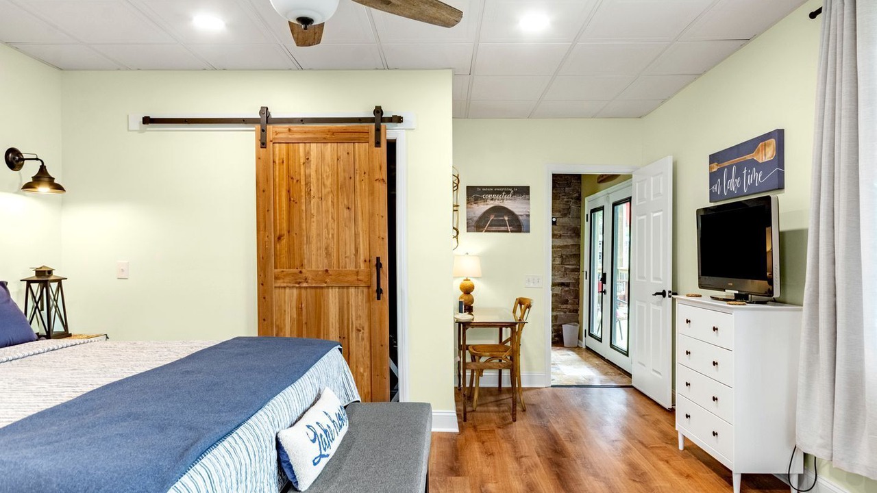 Photo of Bedroom in Tullahoma