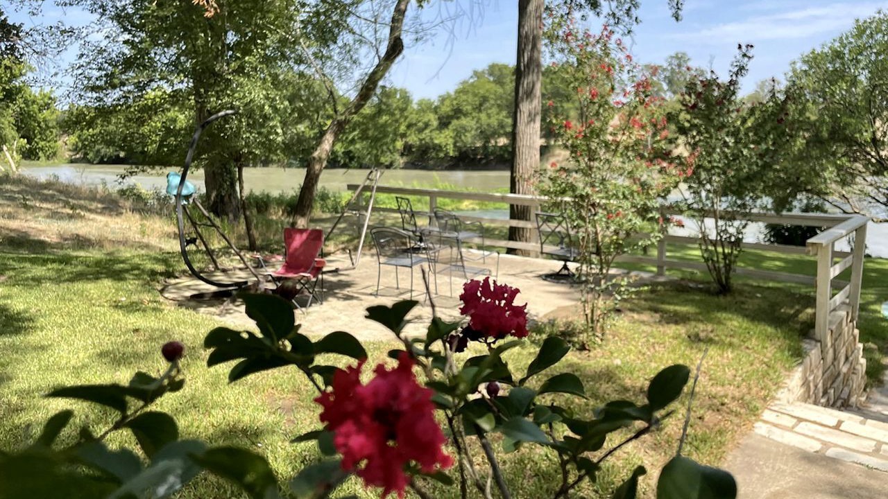 Photo of Patio Balcony in Bastrop