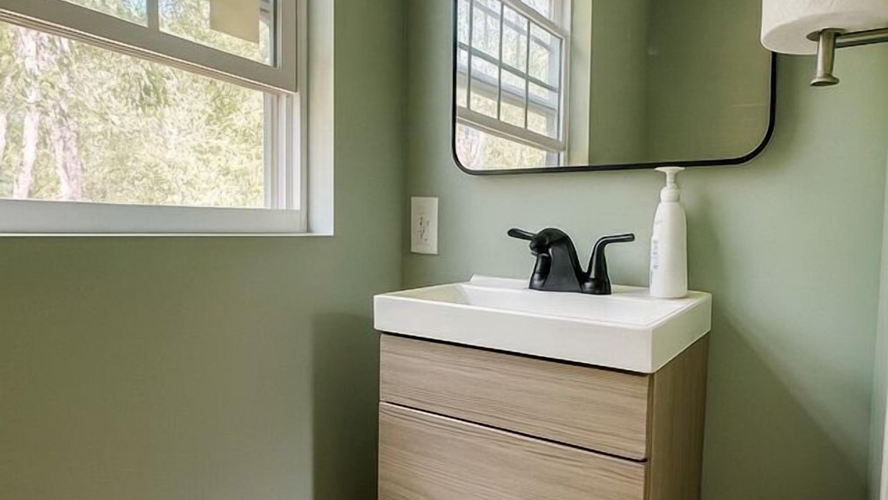 Photo of Bathroom in Boss