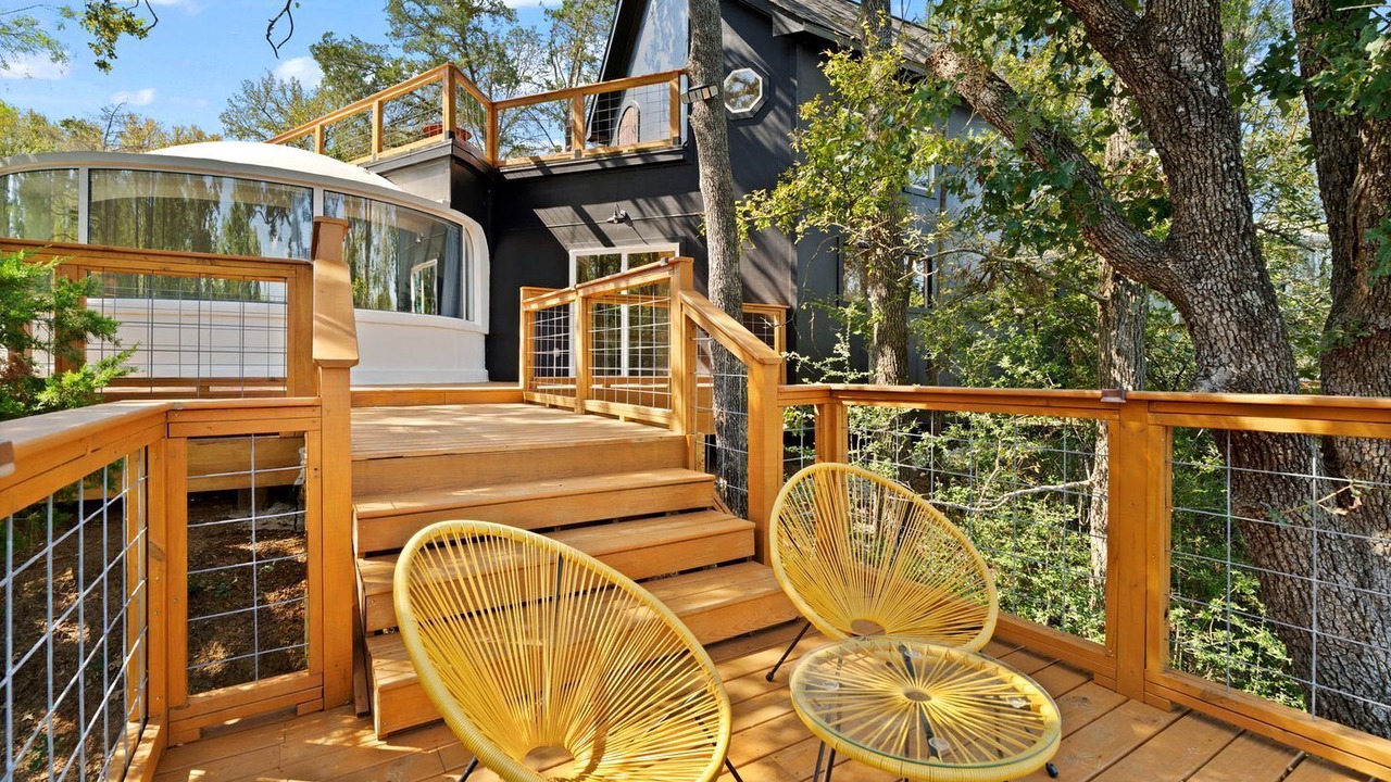 Photo of Patio Balcony in Paige