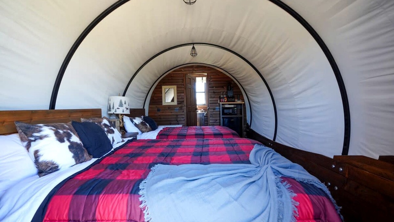 Photo of Bedroom in Satin