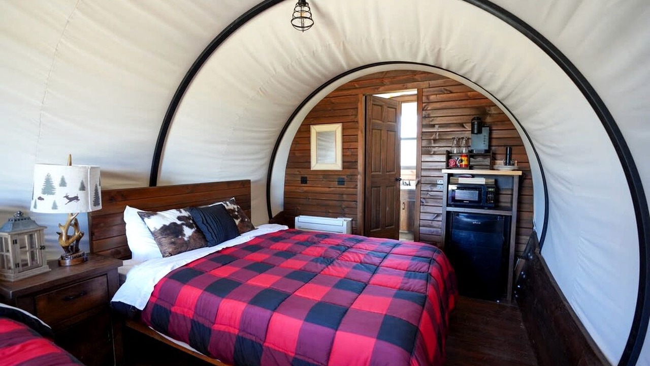 Photo of Bedroom in Satin