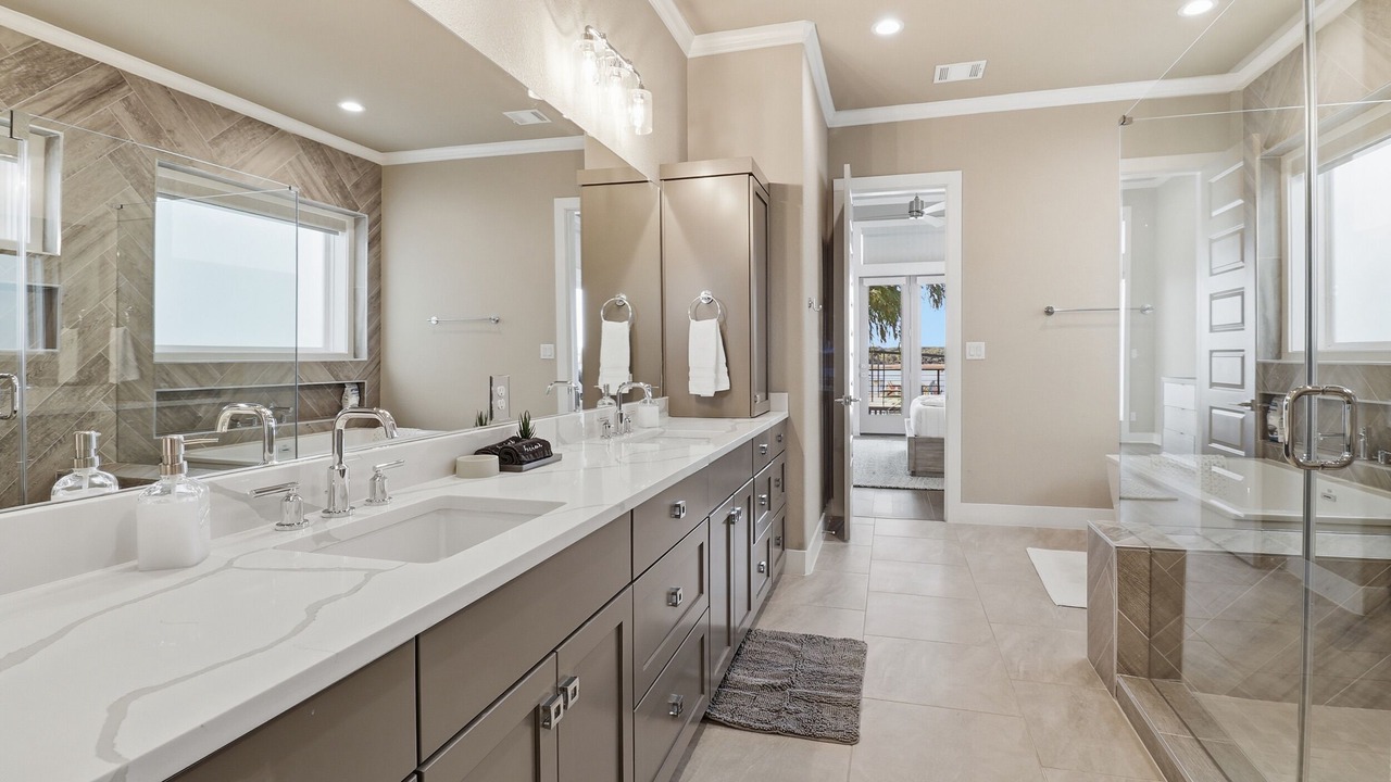 Photo of Bathroom in Kingsland