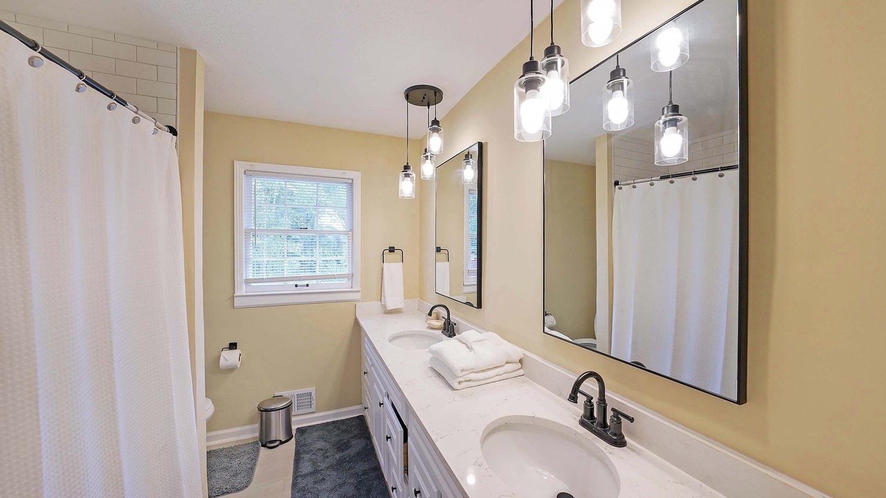 Photo of Bathroom in Town Center
