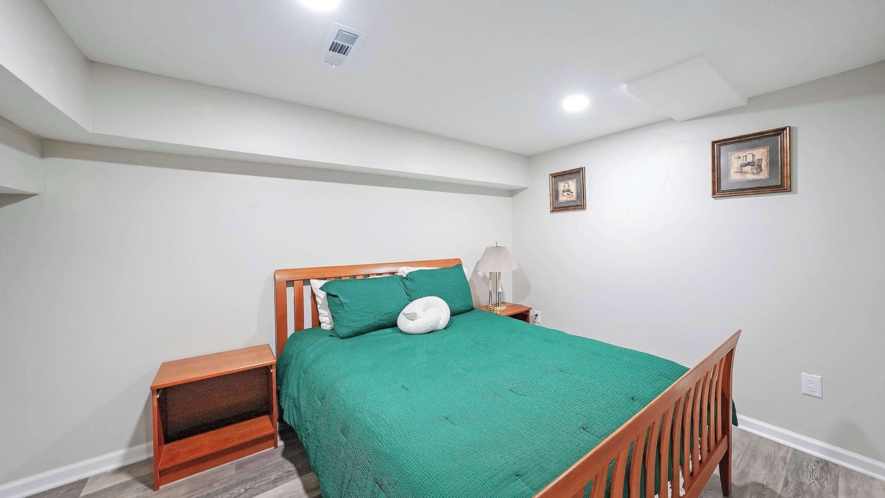 Photo of Bedroom in Town Center