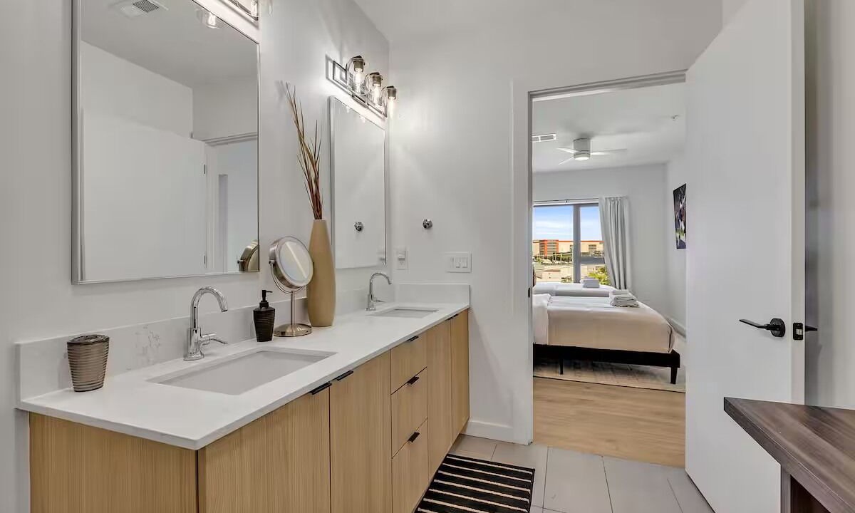 Photo of Bathroom in Eighth Avenue