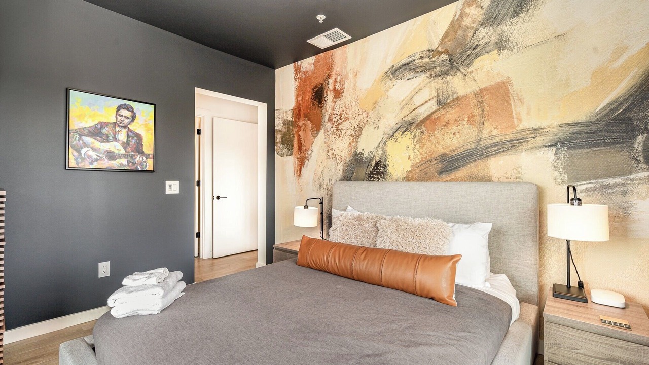 Photo of Bedroom in Eighth Avenue