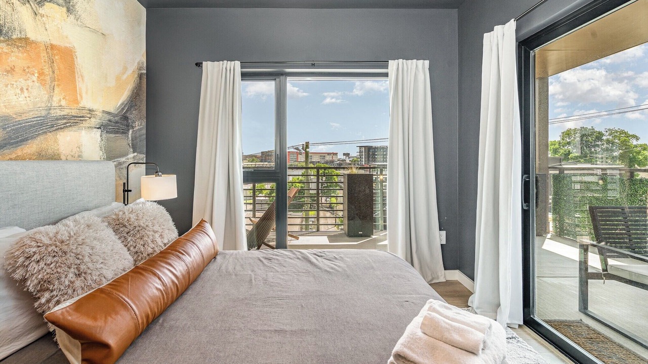 Photo of Bedroom in Eighth Avenue