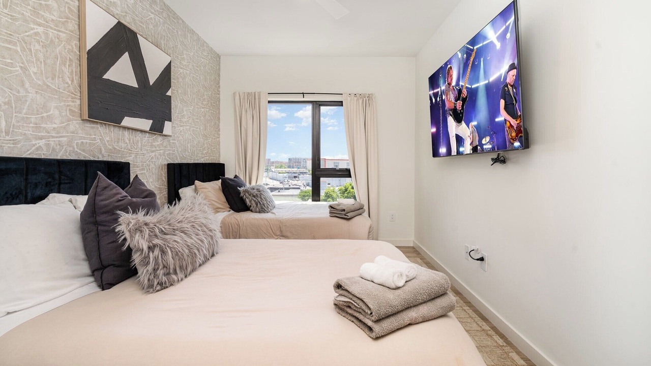 Photo of Bedroom in Eighth Avenue
