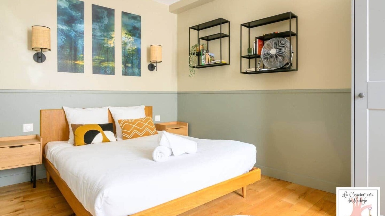 Photo of Bedroom in Milly-la-Foret