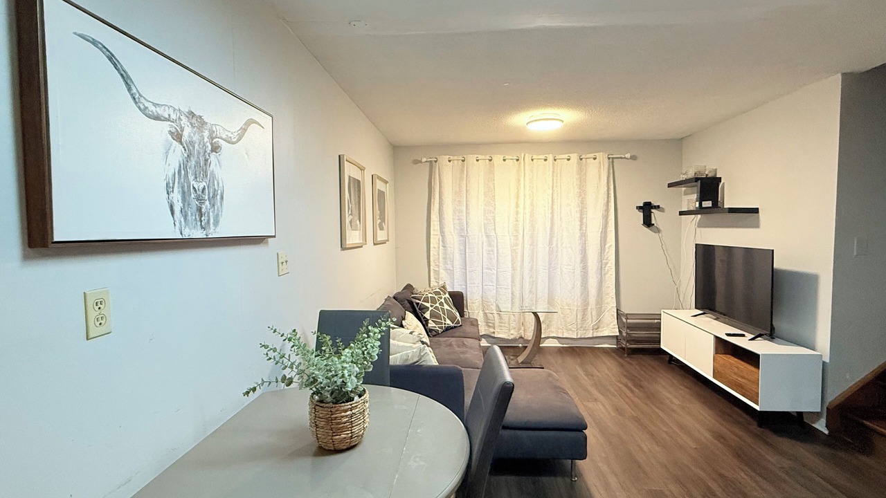 Photo of Livingroom in St. Catharines