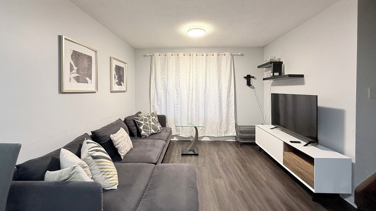 Photo of Livingroom in St. Catharines