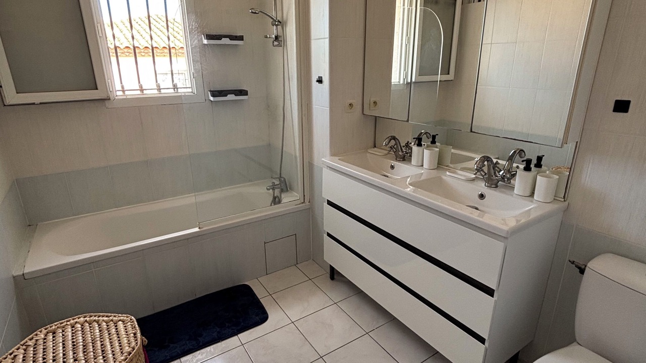 Photo of Bathroom in Vergeze