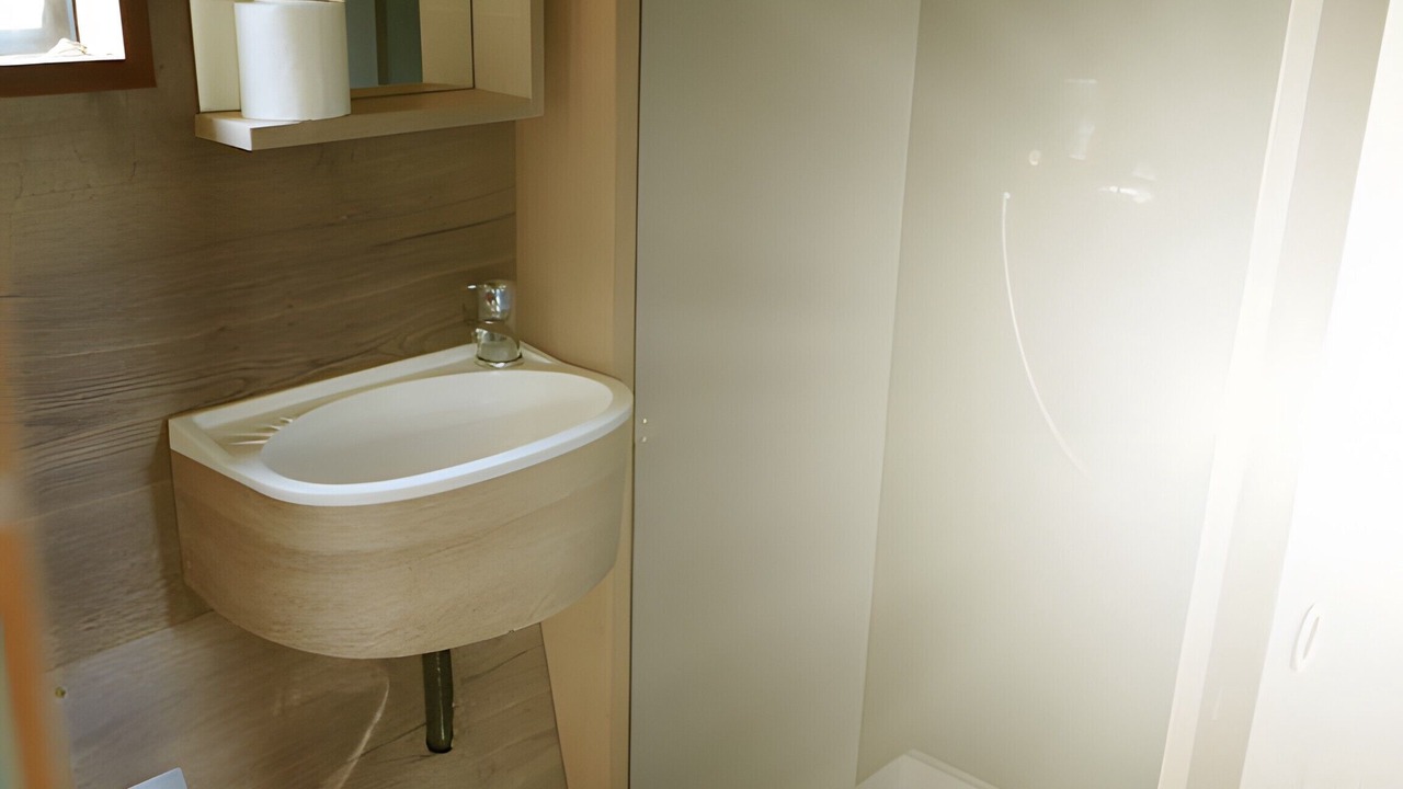 Photo of Bathroom in Brissac-Quince