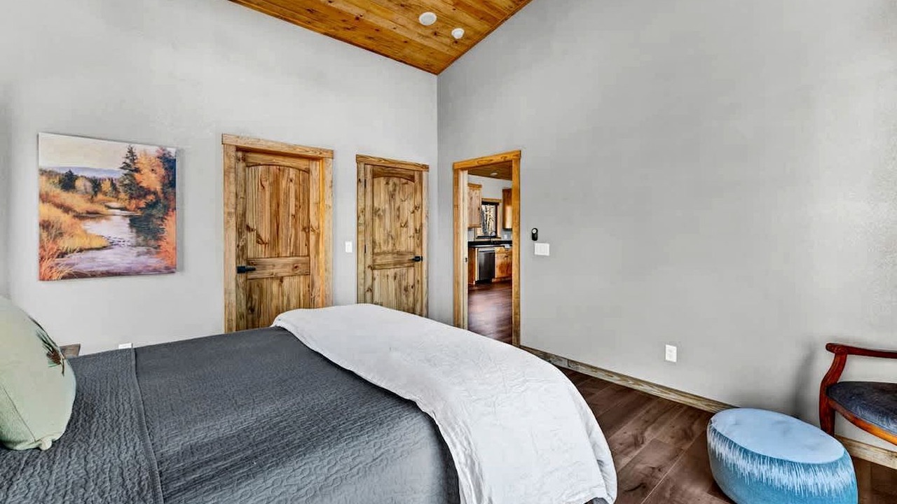 Photo of Bedroom in Fayetteville