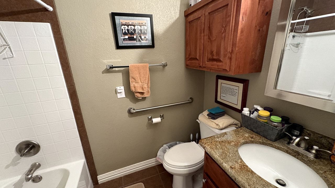 Photo of Bathroom in Graford