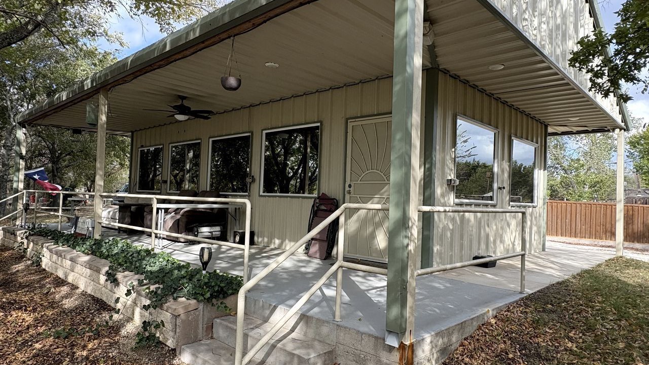 Photo of Patio Balcony in Graford