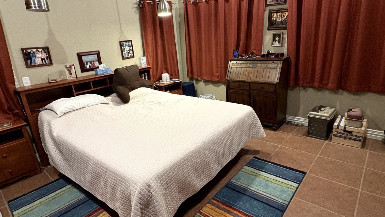 Photo of Bedroom in Graford