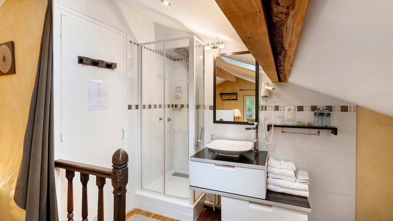 Photo of Bathroom in Thiviers