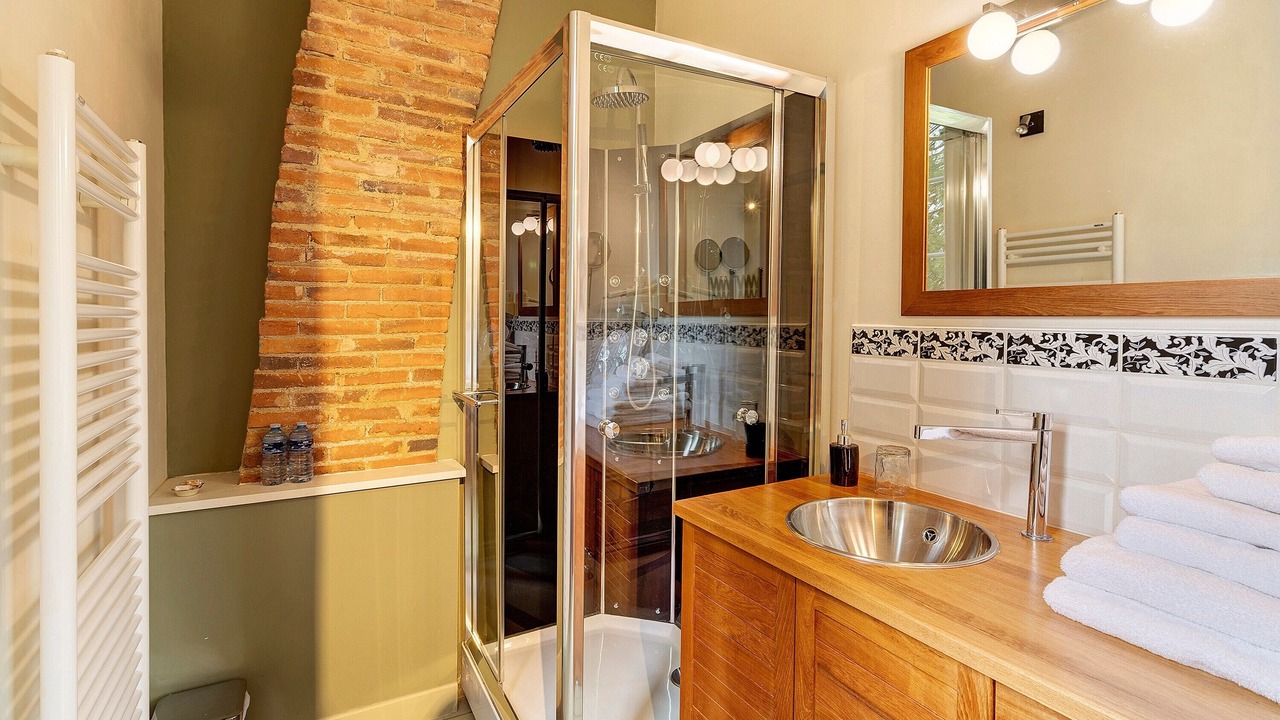 Photo of Bathroom in Thiviers