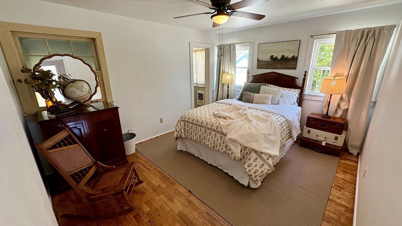 Photo of Bedroom in Siloam Springs