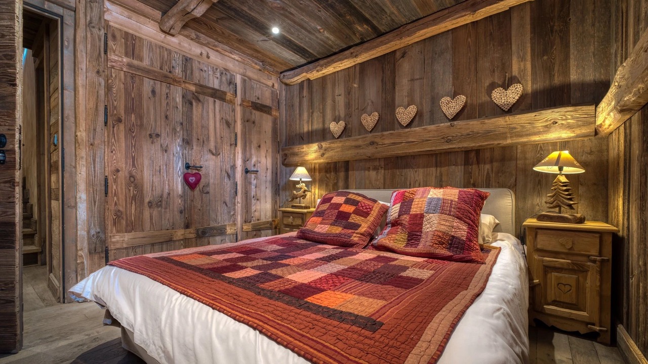 Photo of Bedroom in Demi-Quartier